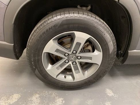 Certified 2025 Honda Pilot EX-L image 28