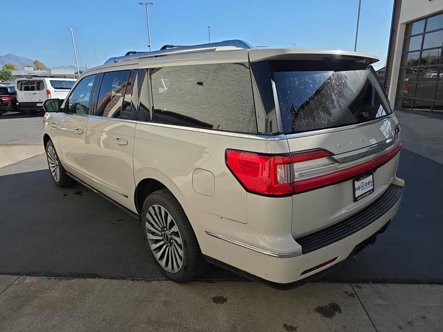 Used 2020 Lincoln Navigator L Reserve w/ Equipment Group 208A Reserve AWD/4WD image 30