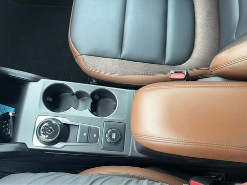Used 2025 Ford Bronco Sport Outer Banks w/ Outer Banks Tech Package+ AWD/4WD image 16