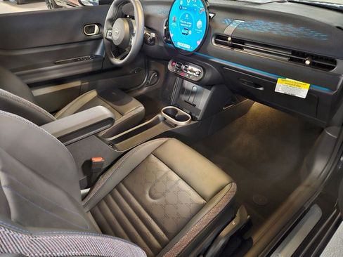 Used 2025 MINI Cooper Convertible image 20