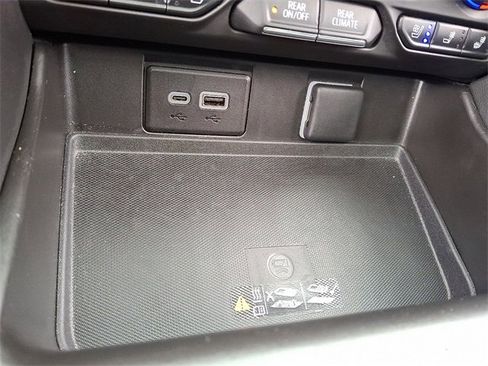 Used 2023 Chevrolet Tahoe High Country image 25