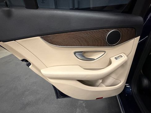 Used 2018 Mercedes-Benz C 300 Sedan image 35