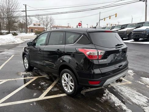 Certified 2017 Ford Escape SE image 5