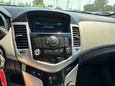 Used 2014 Chevrolet Cruze LT FWD image 15