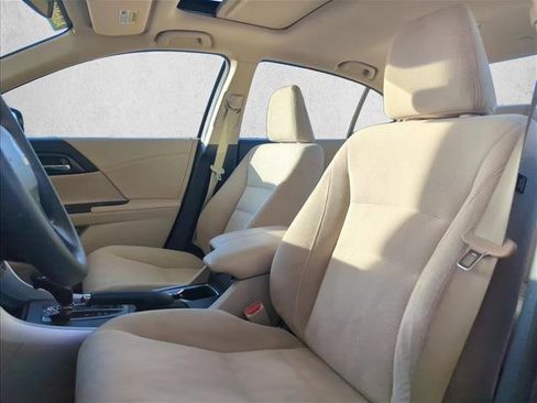 Used 2014 Honda Accord EX image 19
