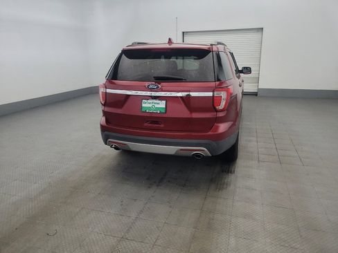 Used 2016 Ford Explorer XLT w/ Equipment Group 201A FWD image 7