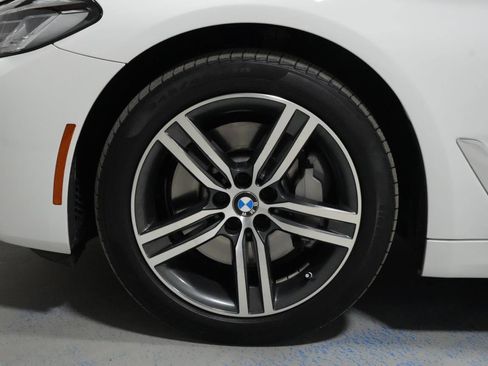 Used 2023 BMW 530i xDrive 530i xDrive w/ Premium Package image 30