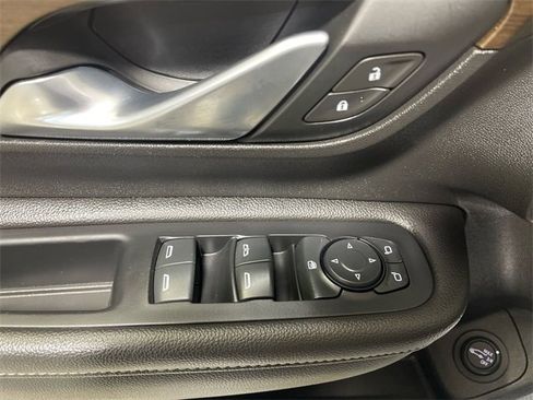 Used 2020 GMC Terrain Denali w/ Denali Premium Package image 13