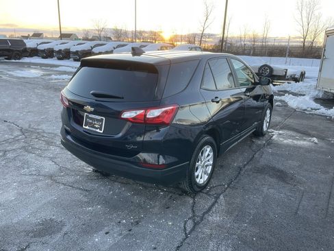 Used 2020 Chevrolet Equinox LS w/ LS Convenience Package image 7