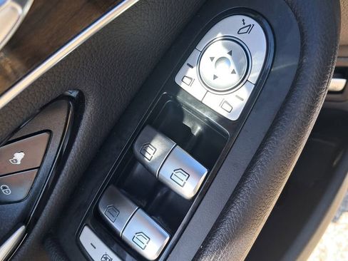 Used 2016 Mercedes-Benz GLC 300 4MATIC image 13
