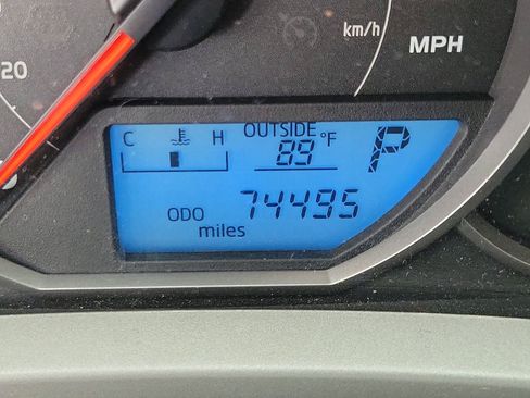 Used 2016 Toyota RAV4 LE FWD image 22