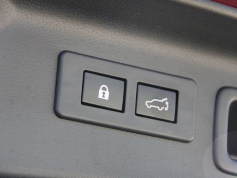 Used 2025 Subaru Forester Limited AWD/4WD image 35