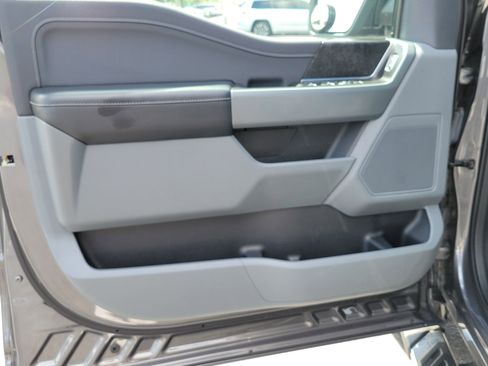 Certified 2022 Ford F150 XLT w/ Equipment Group 302A High image 17