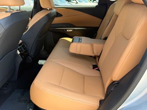 Used 2023 Lexus RX 350h w/ Cold Area Package image 32