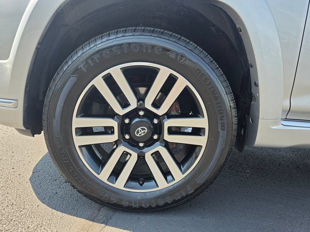 Used 2022 Toyota 4Runner Limited AWD/4WD image 17