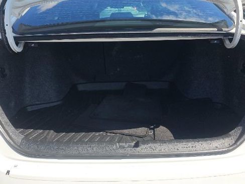 Used 2018 Honda Accord Sport image 10