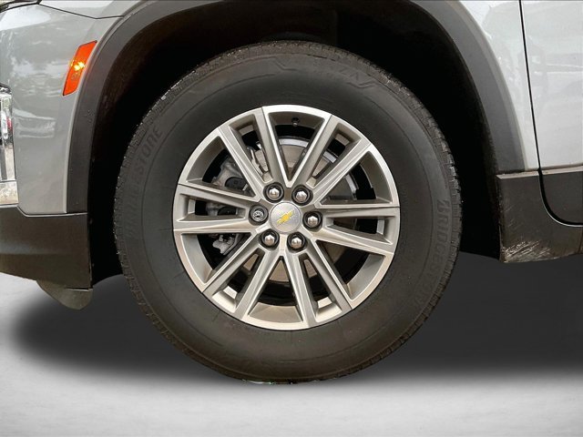 Used 2023 Chevrolet Traverse LT FWD image 10