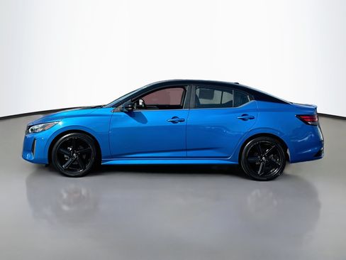 Certified 2025 Nissan Sentra SR w/ SR Premium Package FWD image 4