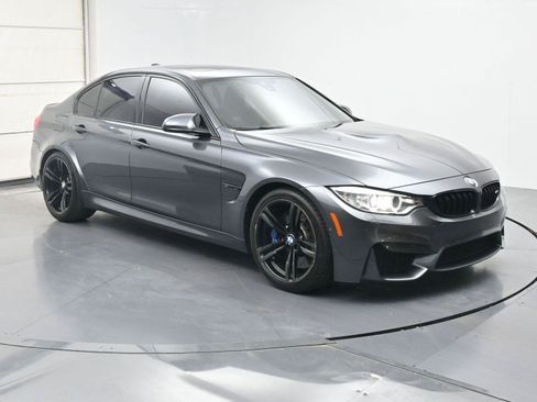 Used 2017 BMW M3 RWD image 26