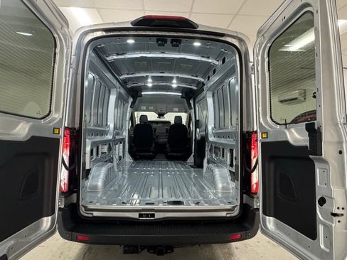 New 2026 Ford Transit 250 148 Medium Roof RWD image 8