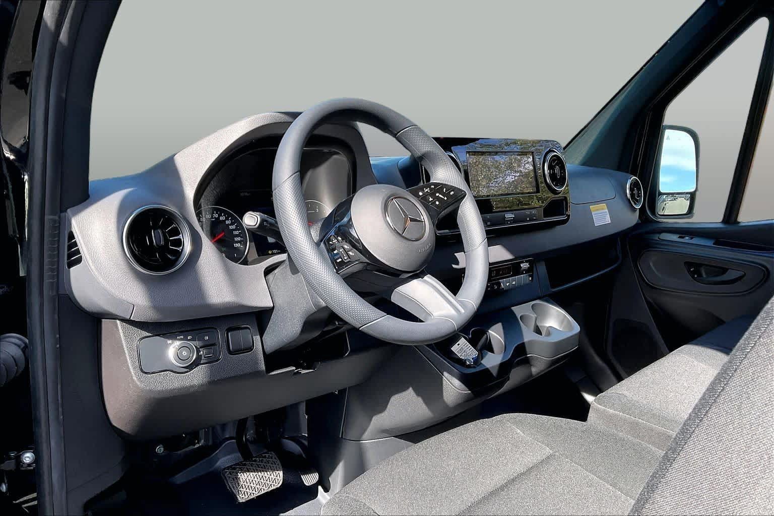 New 2026 Mercedes-Benz Sprinter 2500 image 9