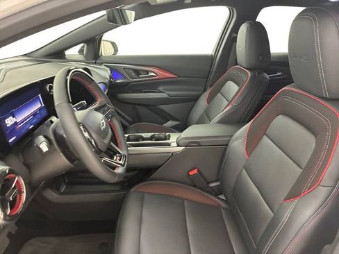 Certified 2025 Chevrolet Equinox EV RS w/ Active Safety Package 3 AWD/4WD image 12