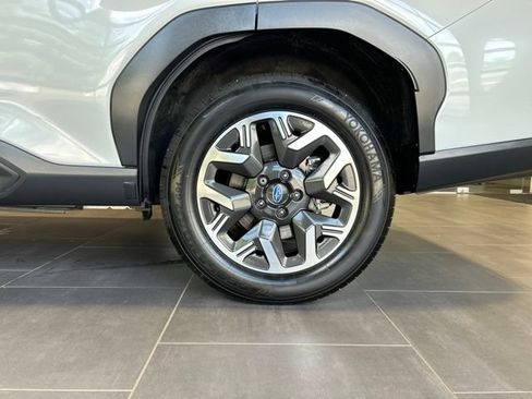 Used 2026 Subaru Forester Premium AWD/4WD image 43