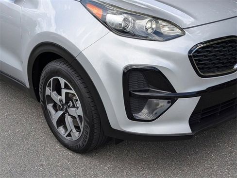 Used 2020 Kia Sportage LX w/ LX Popular Package image 2