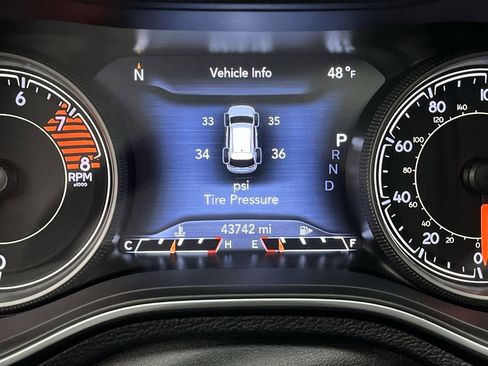 Used 2021 Jeep Cherokee Limited w/ Elite Package AWD/4WD image 17