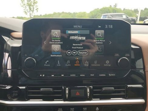 Certified 2025 Nissan Pathfinder Platinum w/ Cargo Package AWD/4WD image 35