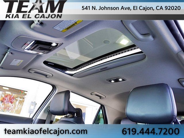 Certified 2025 Kia Niro EX Touring FWD image 18