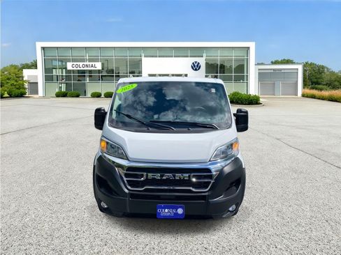 Used 2025 RAM ProMaster 2500 w/ U-Haul Equipment Group FWD image 8