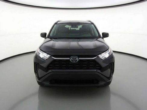 Used 2023 Toyota RAV4 XLE image 2