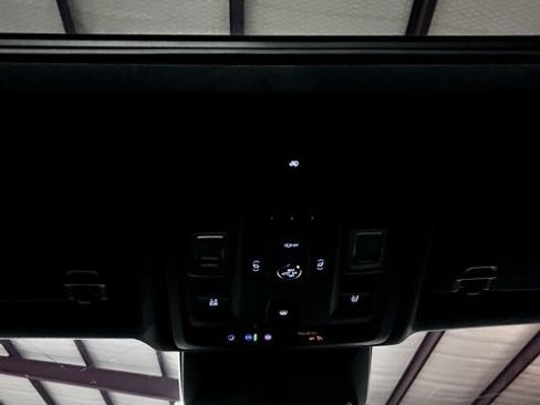 Used 2022 Cadillac Escalade Sport Platinum image 23