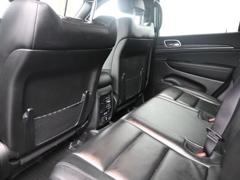 Used 2021 Jeep Grand Cherokee Limited AWD/4WD image 21