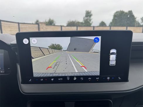 New 2025 Ford Maverick XLT w/ XLT Luxury Package image 14