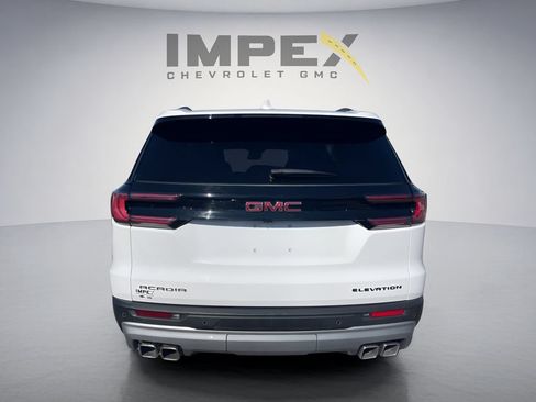 Used 2025 GMC Acadia Elevation FWD image 4