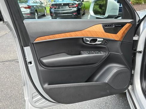 Used 2023 Volvo XC90 B6 Plus w/ Protection Package Premier AWD/4WD image 9