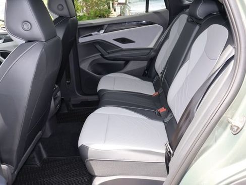 Certified 2026 Volkswagen Tiguan SE R-Line FWD image 14