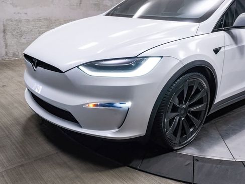 Used 2023 Tesla Model X image 11