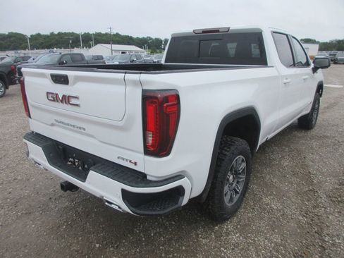 New 2026 GMC Sierra 1500 AT4 w/ AT4 Premium Package AWD/4WD image 4