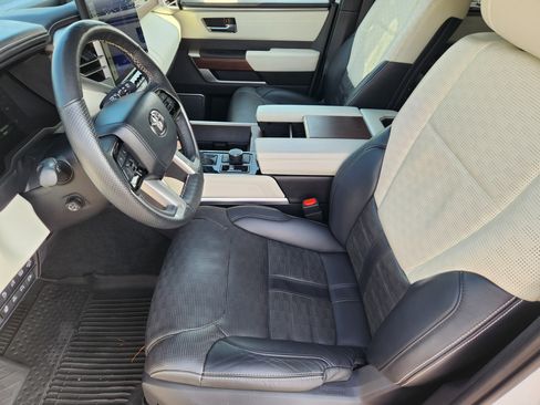 Used 2024 Toyota Sequoia Capstone image 18