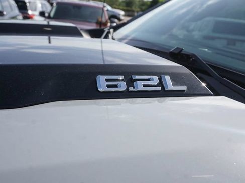 Used 2024 Chevrolet Silverado 1500 ZR2 AWD/4WD image 8