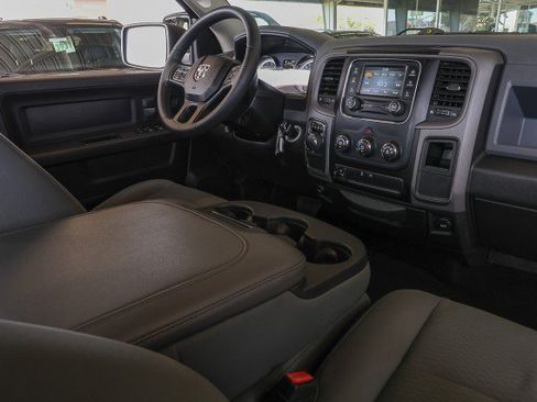 Used 2017 RAM 1500 Express w/ Express Value Package RWD image 34