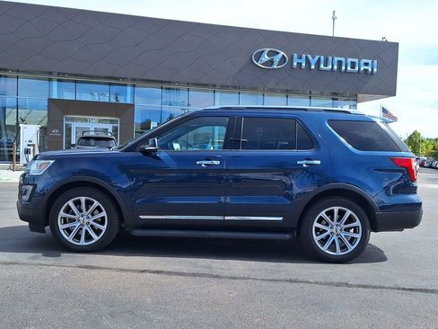 Used 2017 Ford Explorer Limited w/ Equipment Group 301A image 29