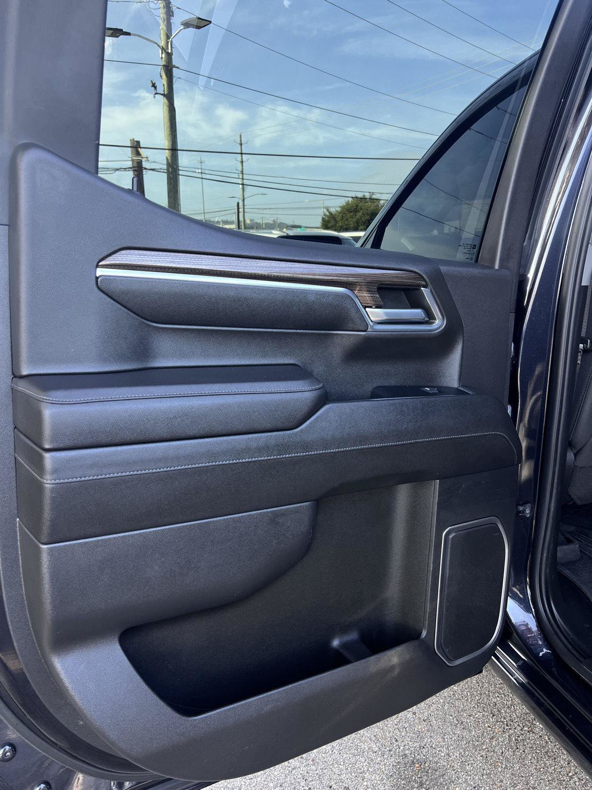 Used 2023 Chevrolet Silverado 1500 LT w/ Protection Package AWD/4WD image 20