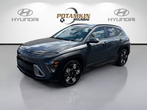 Certified 2025 Hyundai Kona SEL FWD image 1
