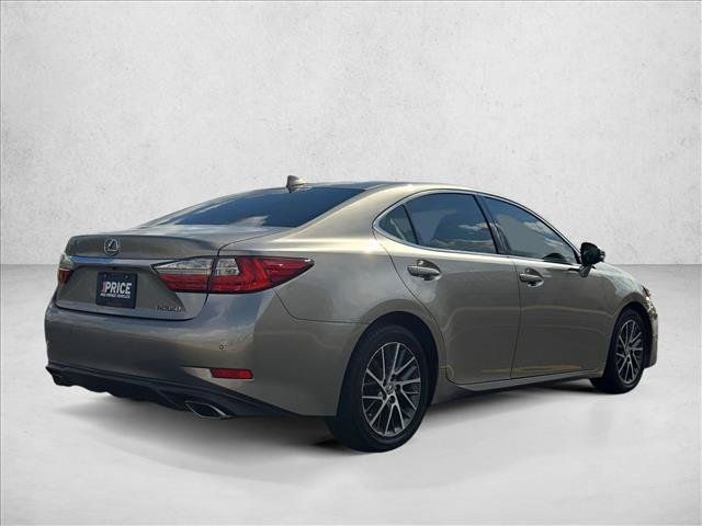 Used 2017 Lexus ES 350 F Sport w/ Luxury Package FWD image 5