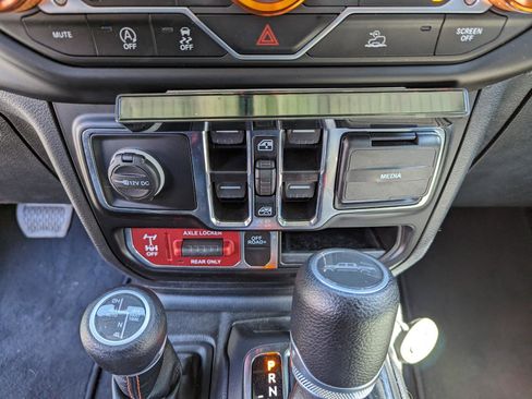 Used 2021 Jeep Gladiator Mojave image 22