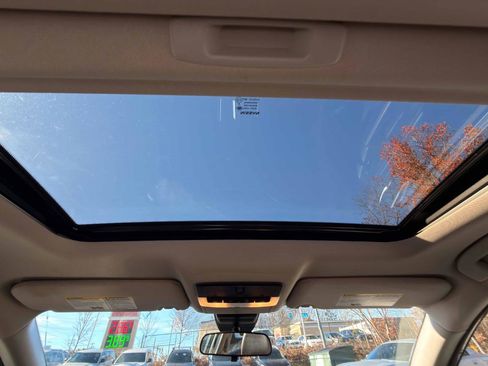 Used 2021 Nissan Altima 2.5 SR w/ SR Premium Package image 19